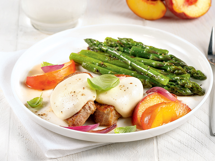 Médaillons de porc aux pêches et mozzarella